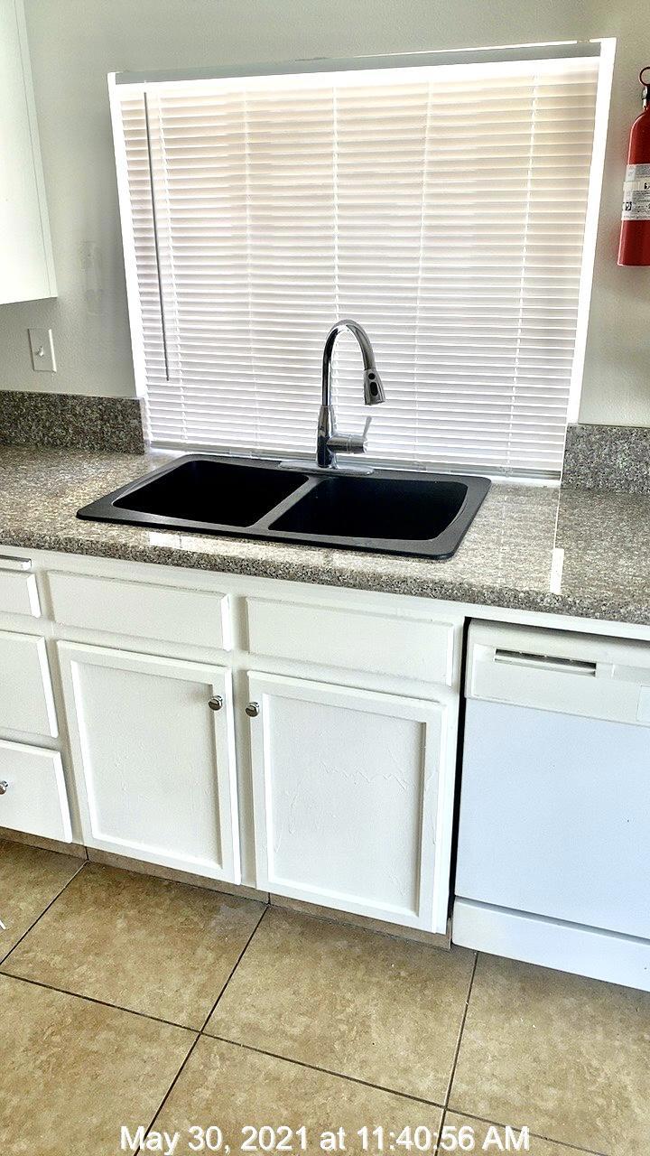 Flora Vista - Residential Lease