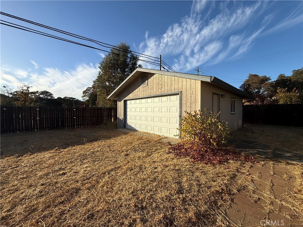 6135 Ridgeview Drive