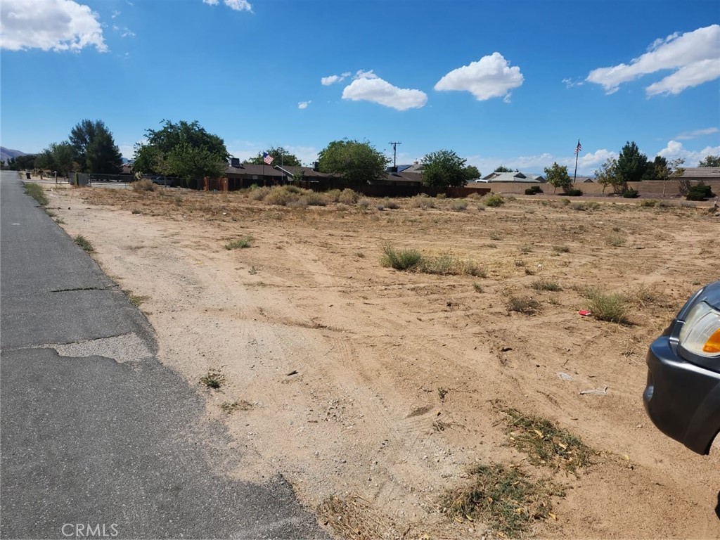 “.53 Acre Corner Lot – Build Apartments or Your Dream Home Near Victorville, Apple Valley & Hesperia!”
Endless Potential in a Prime Location! This .5395-acre corner lot at Ottawa Road and Mohawk Road offers the perfect balance of rural charm and modern convenience. Surrounded by wide open spaces and a peaceful setting, the property is still just minutes from Highway 18 and I-15, providing easy access to Victorville, Apple Valley, and Hesperia. Shopping, dining, schools, and local amenities are all within reach, making this an ideal spot for both residents and future tenants.
With zoning that allows for either a custom single-family residence or a multi-family/apartment building, the possibilities are endless. Build your dream home with plenty of space to create a private retreat, or take advantage of the strong rental demand in the High Desert by developing a profitable investment property. The corner location provides excellent visibility and access, further enhancing its value.
Whether you’re a homebuyer, builder, or investor, this lot is a rare opportunity to bring your vision to life in a growing and highly connected area.
All information provided is deemed reliable but not guaranteed. Buyer and buyer’s agent are advised to verify all details, including but not limited to lot size, zoning, permits, and intended use, with the appropriate professionals.