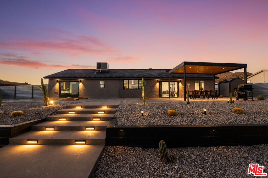 60718 Pueblo Trail