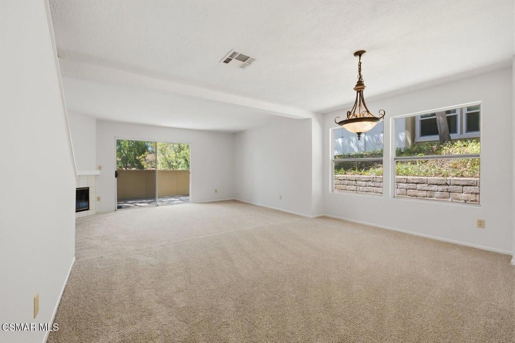 2731 Erringer Road 17
