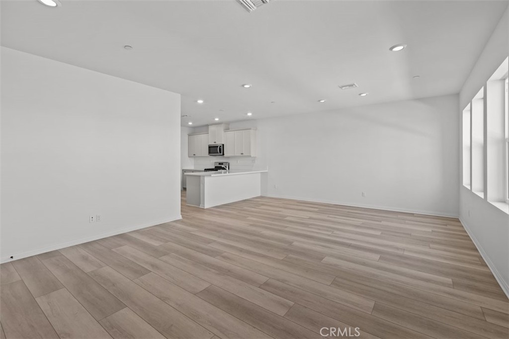 4283 S Hermosa Paseo