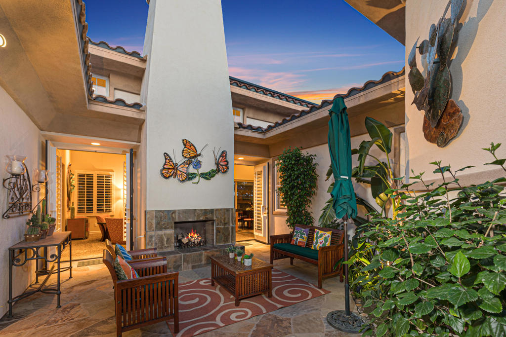 8 Oakmont Drive