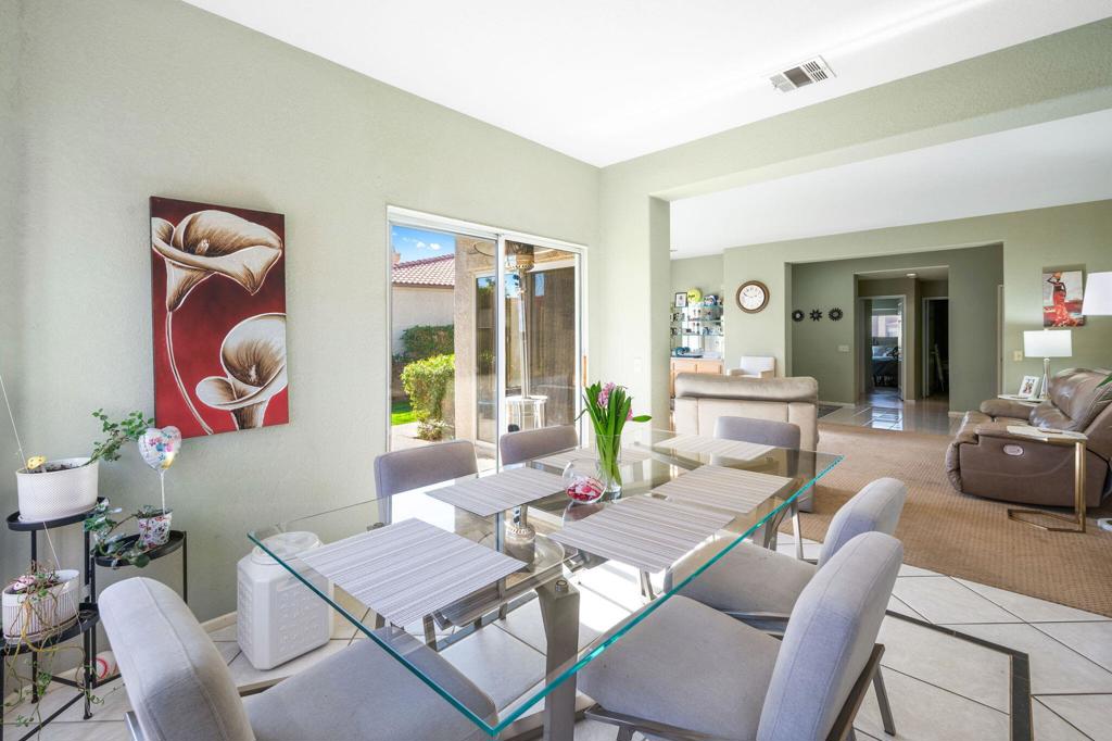 Laguna De La Paz - Residential Lease