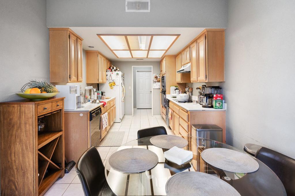 Laguna De La Paz - Residential Lease