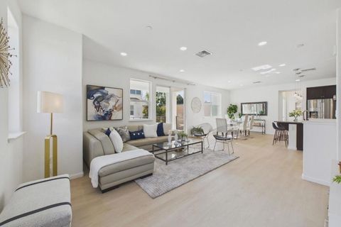 Photo of 40736 Penstemon Terrace, Fremont, CA 94538 (MLS # ML82038214)