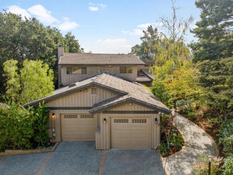 Photo of 13390 Lennox Way, Los Altos Hills, CA 94022 (MLS # ML82064255)