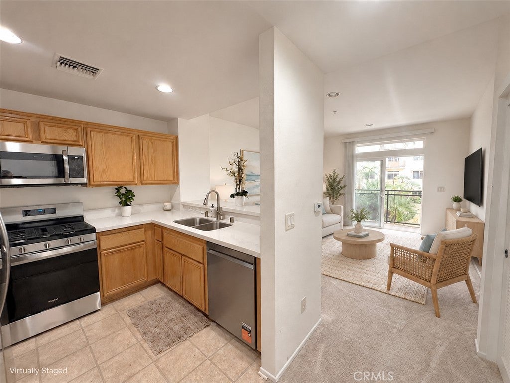 13200 Pacific Promenade