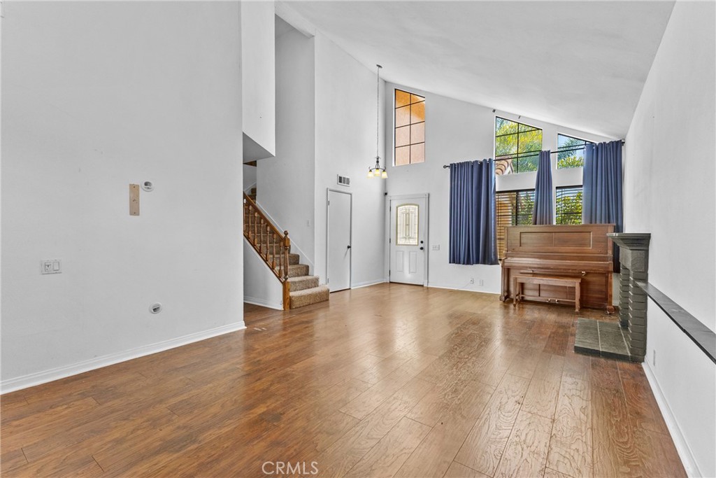 1034 Bridle Path