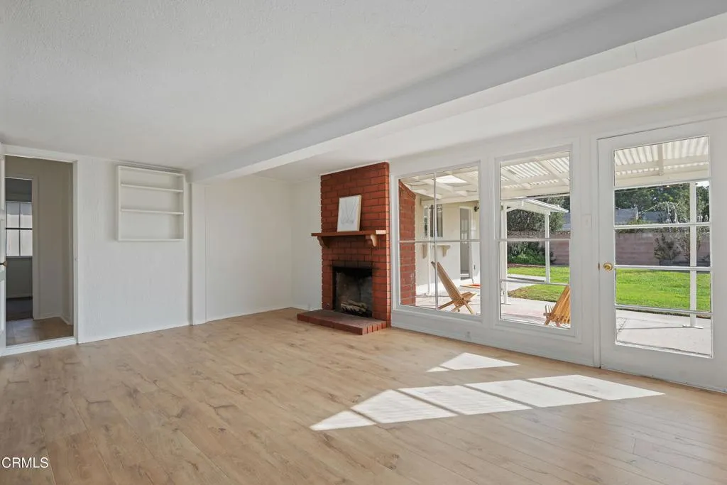 Ventura, California 93003, United States, 3 Bedrooms Bedrooms, ,2 BathroomsBathrooms,Residential,Active,238770