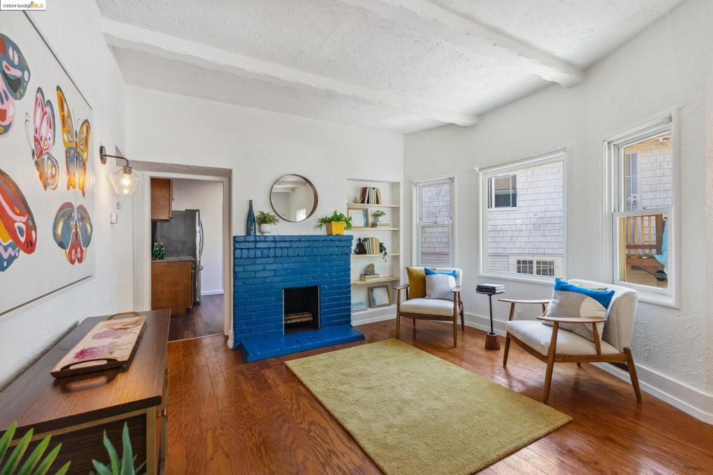 DIMOND DISTRICT - Residential