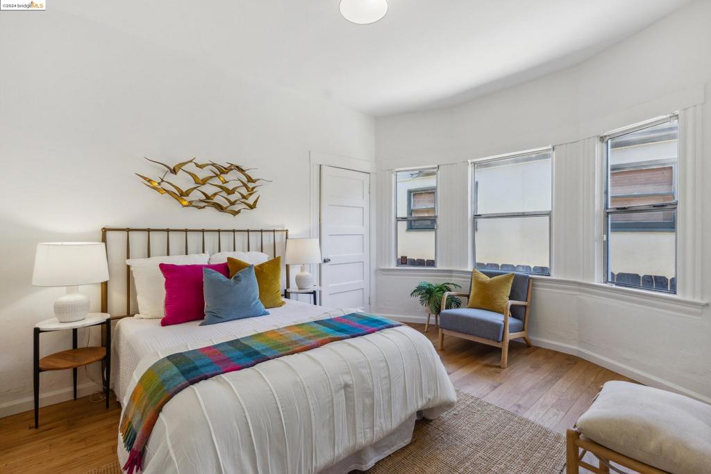 DIMOND DISTRICT - Residential