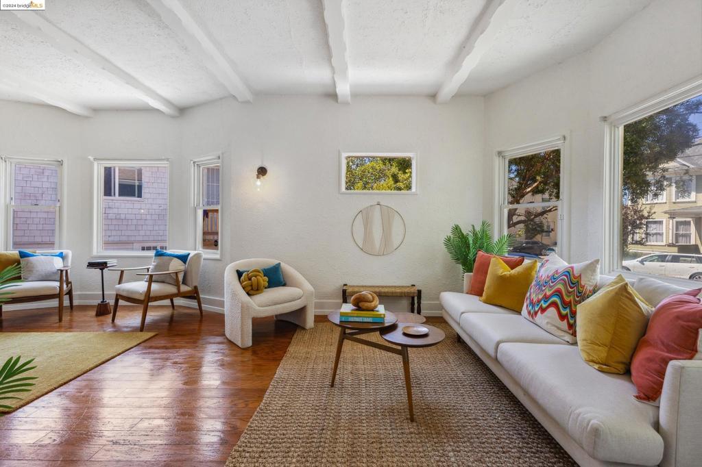 DIMOND DISTRICT - Residential