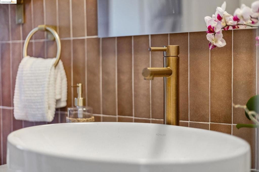 DIMOND DISTRICT - Residential