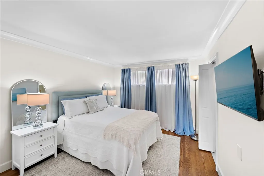 Laguna Beach, California 92651, United States, 2 Bedrooms Bedrooms, ,2 BathroomsBathrooms,Residential,Active,232697