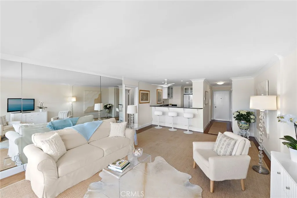 Laguna Beach, California 92651, United States, 2 Bedrooms Bedrooms, ,2 BathroomsBathrooms,Residential,Active,232697