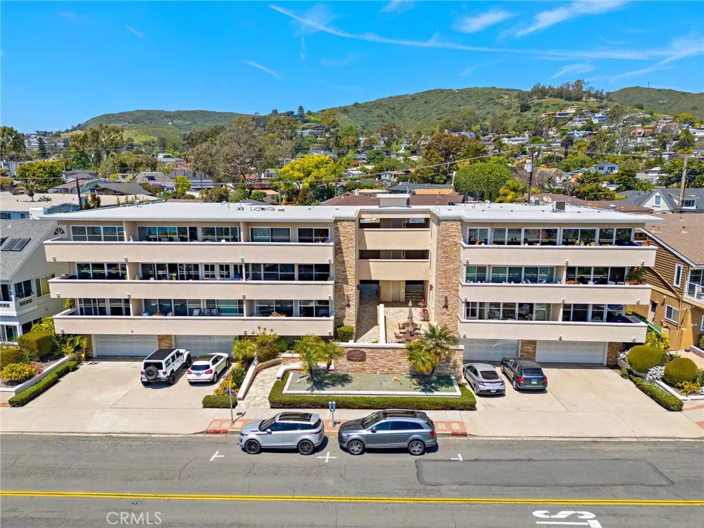 Laguna Beach, California 92651, United States, 2 Bedrooms Bedrooms, ,2 BathroomsBathrooms,Residential,Active,232697