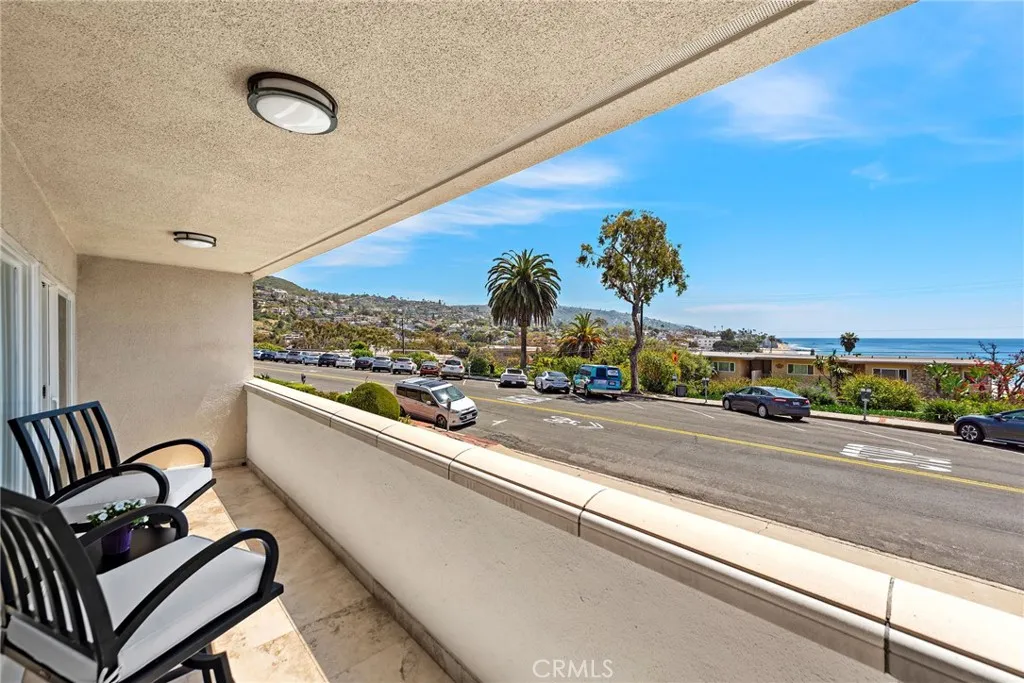 Laguna Beach, California 92651, United States, 2 Bedrooms Bedrooms, ,2 BathroomsBathrooms,Residential,Active,232697