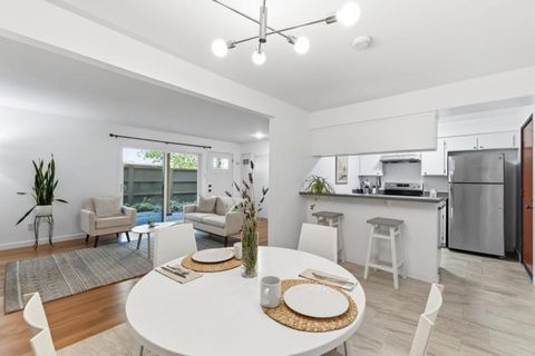 Photo of 3107 Admiralty Lane, Foster City, CA 94404 (MLS # ML82043474)