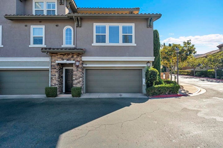 Photo 1 of 32 — 164 Via Montisi, Santee, CA 92071