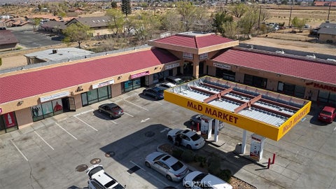 Photo of 16530 Green Tree Blvd Blvd, Victorville, CA 92395 (MLS # HD26168170)