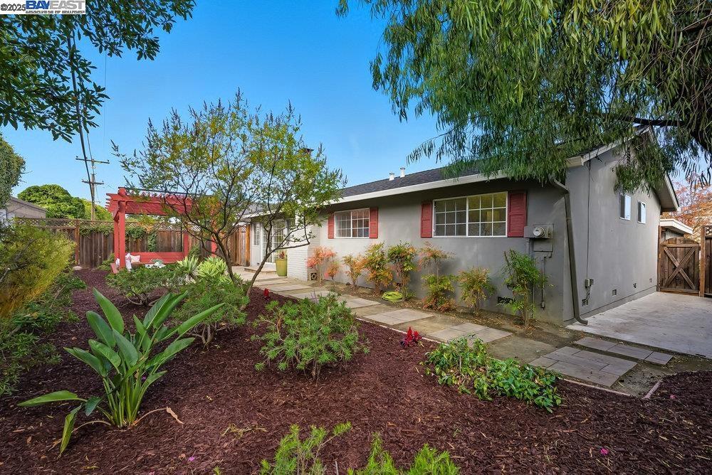 SUNNYVALE - Residential