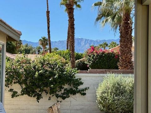Photo of 230 Strada Fortuna, Palm Desert, CA 92260 (MLS # 219125768DA)