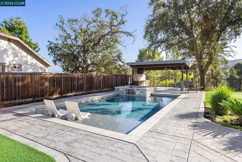 26 Millbrook Ct