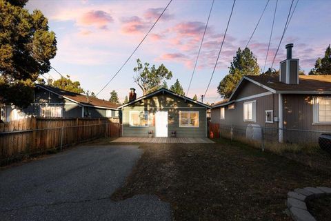 Photo of 972 Pinon Lane, Big Bear, CA 92314 (MLS # 219137820DA) Photo of 972 Pinon Lane, Big Bear, CA 92314 (MLS # 219137820DA)