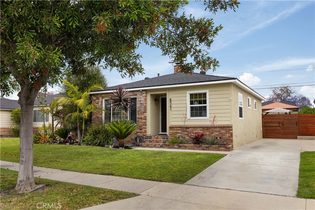 6541 E Walkerton