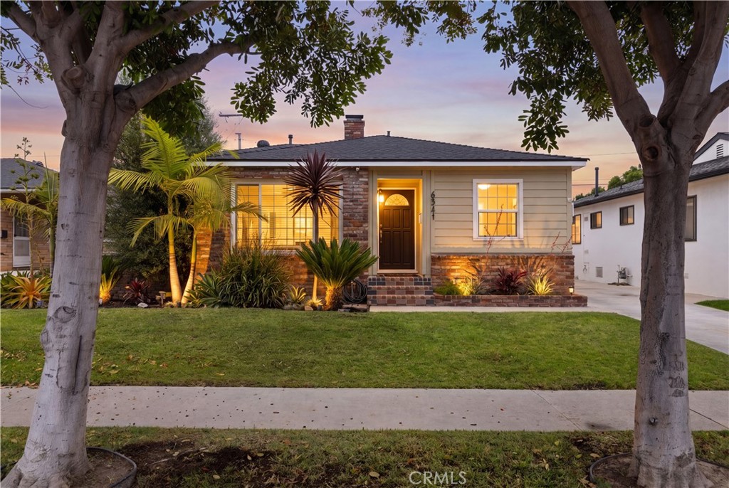 6541 E Walkerton