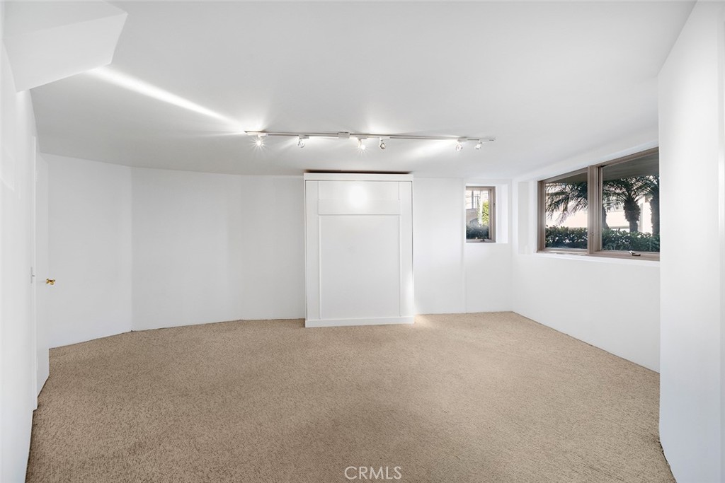 Emerald Bay (EB) - Residential