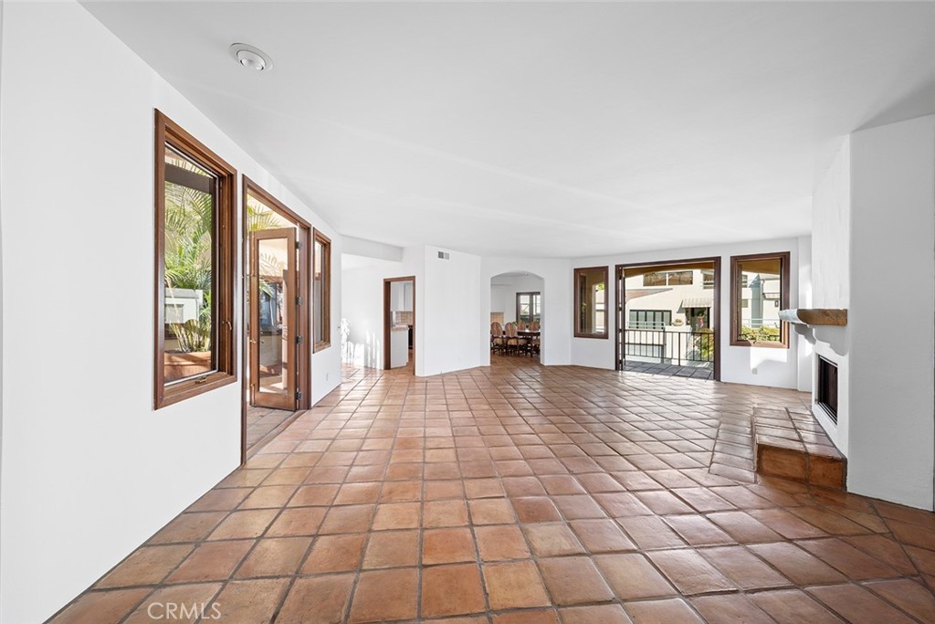 Emerald Bay (EB) - Residential