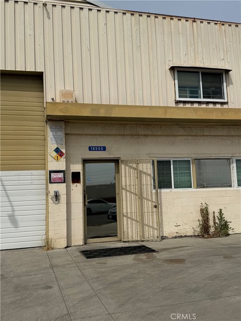 Photo of 8760 Amigo Ave, Northridge, CA 91324 (MLS # SR26093617)