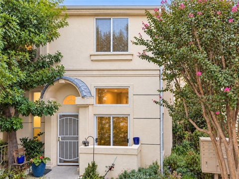 Photo of 15756 Devonshire Street, Granada Hills, CA 91344 (MLS # SR26217306)