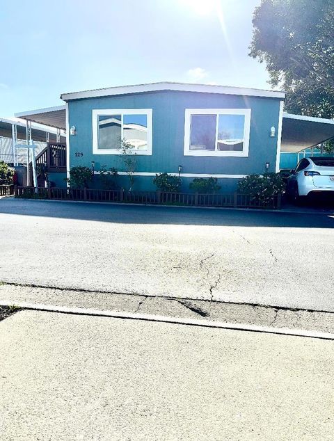 Photo of 2151 Oakland Rd, San Jose, CA 95131 (MLS # ML82038479)