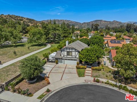 Photo of 23717 Blythe Street, West Hills, CA 91304 (MLS # 26805791)