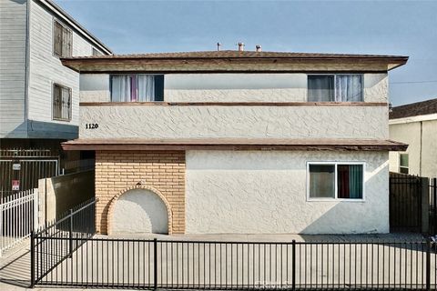 Photo of 1120 Raymond Avenue, Long Beach, CA 90804 (MLS # PW26013959)