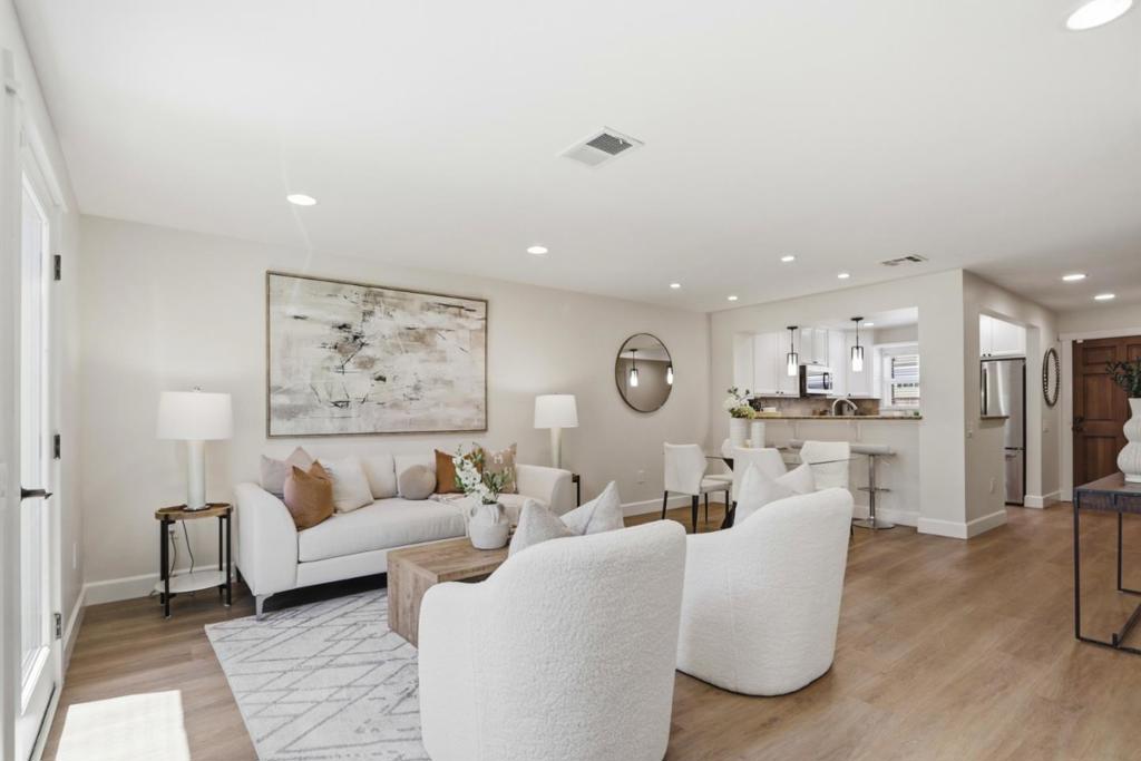 857 Carlisle Way