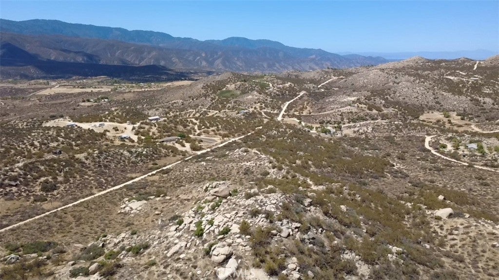 3 Indian Trails Rd