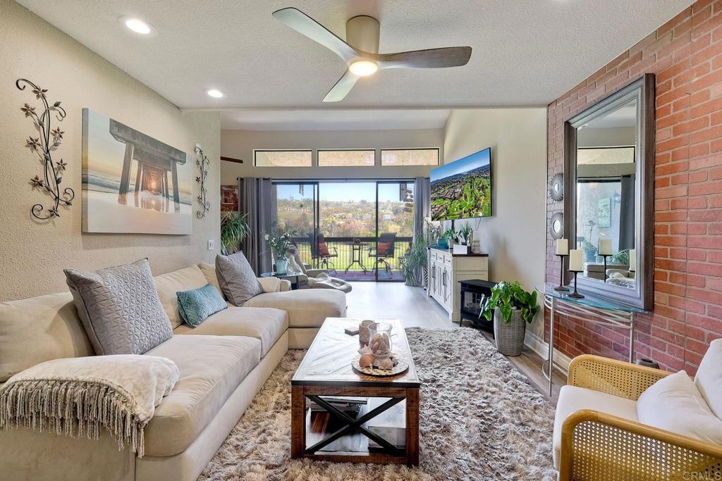 2564 Navarra Drive 213