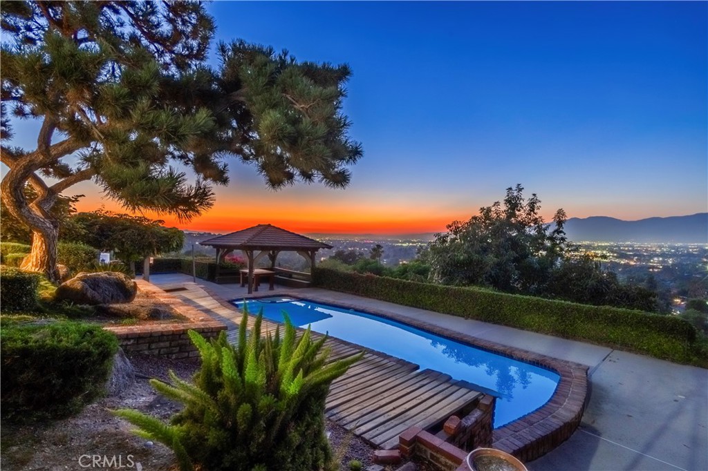 2333 N Coronet Court