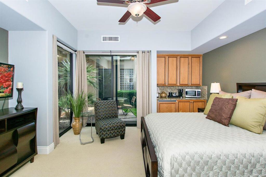 Indian Wells C.C. - Residential Lease