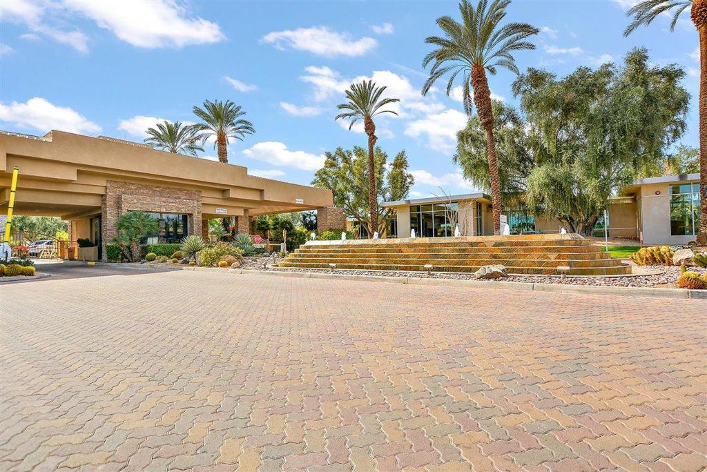 Indian Wells C.C. - Residential Lease