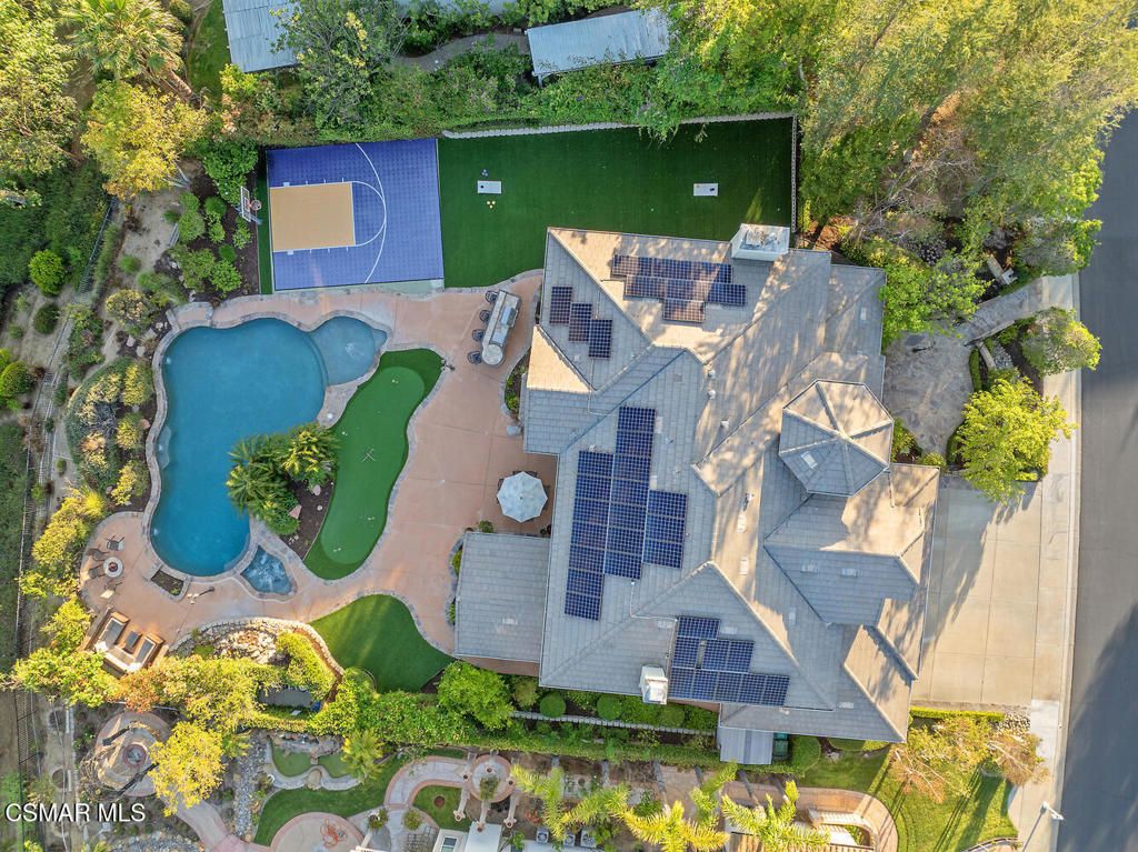 Photo of 7012 Hogan Street, Moorpark, CA 93021 (MLS # 226001686)