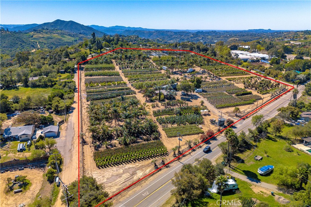 1719 Rainbow Valley Blvd.