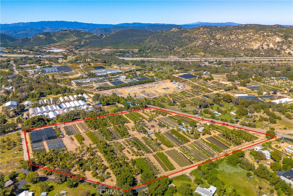 1719 Rainbow Valley Blvd.