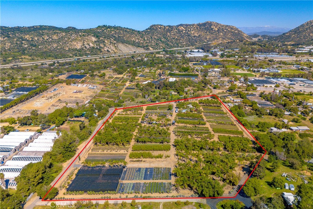 1719 Rainbow Valley Blvd.