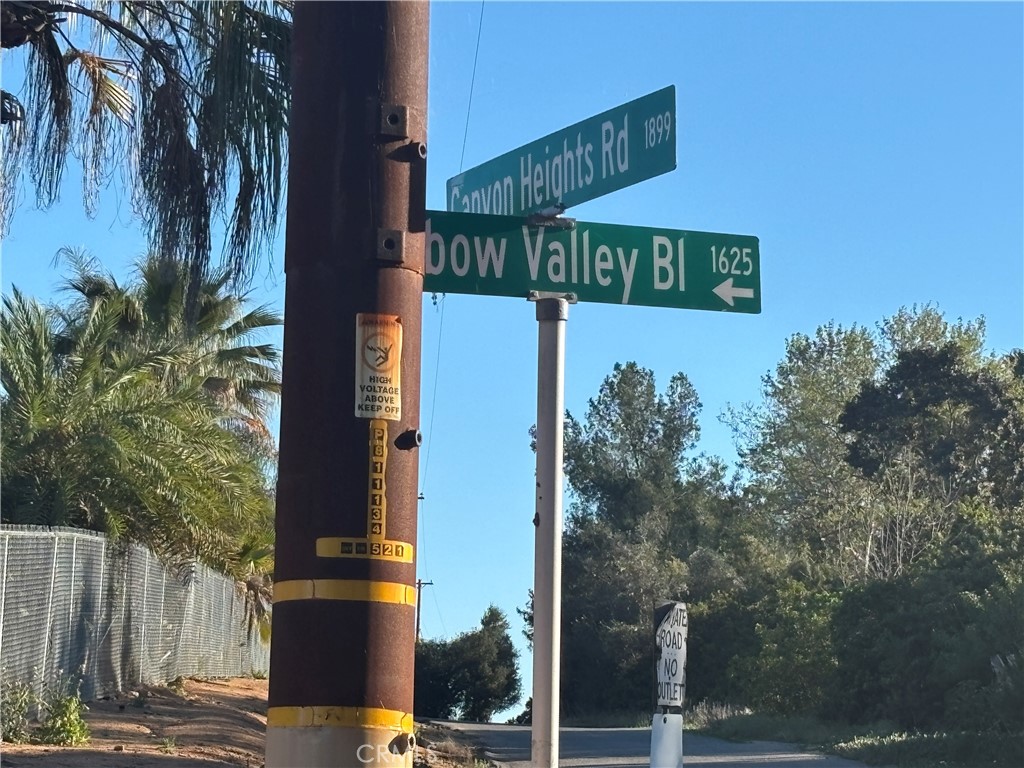 1719 Rainbow Valley Blvd.