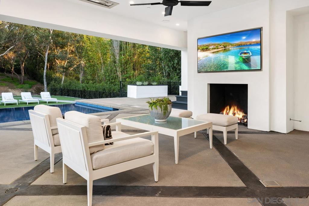 Rancho Santa Fe - Residential